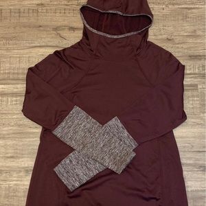 Women's Avia Long Sleeve Active Wear.